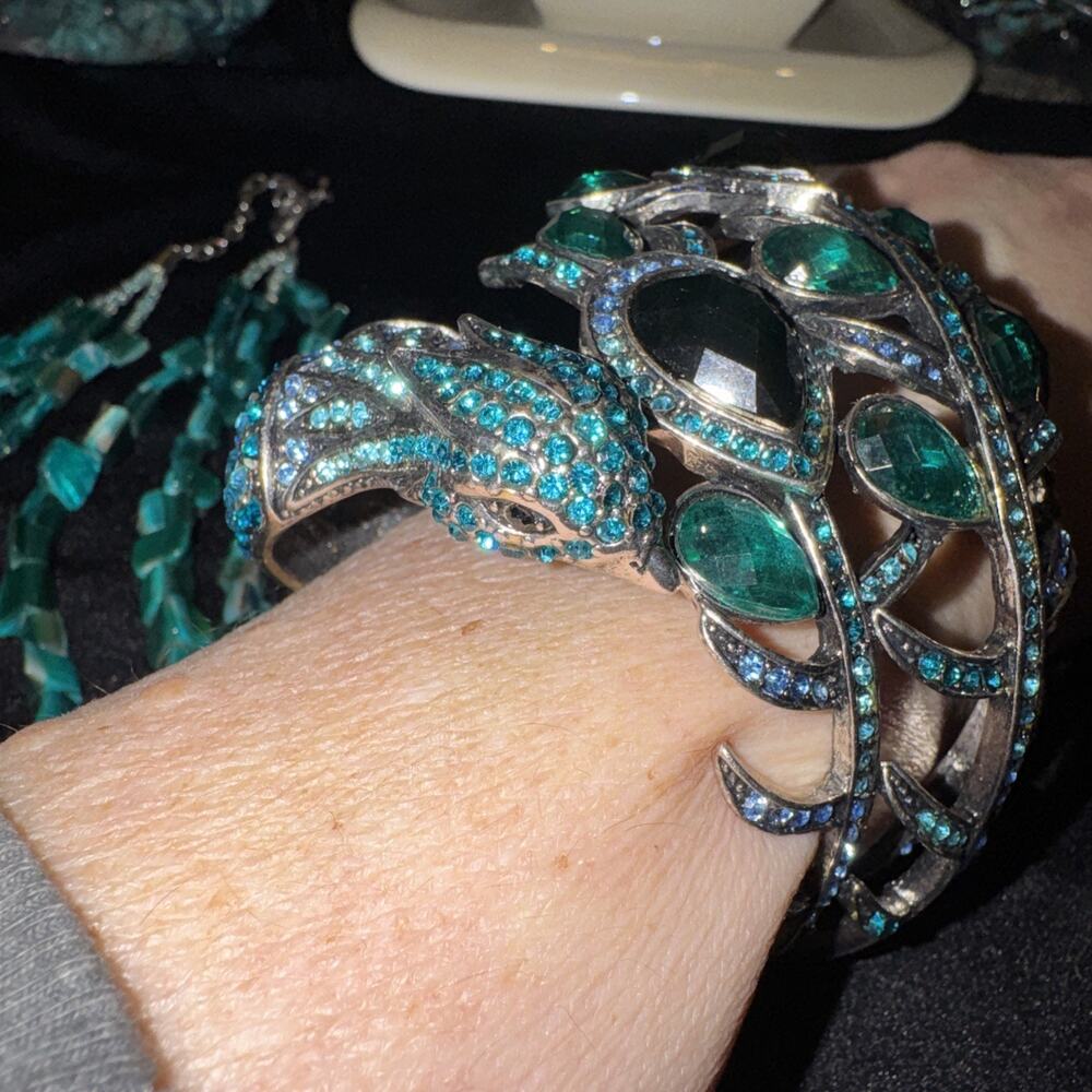 Lot Of 3 Pieces Of Stunning Turquoise Rhinestone Jewelry Set with MOP Necklace - Picture 10 of 10